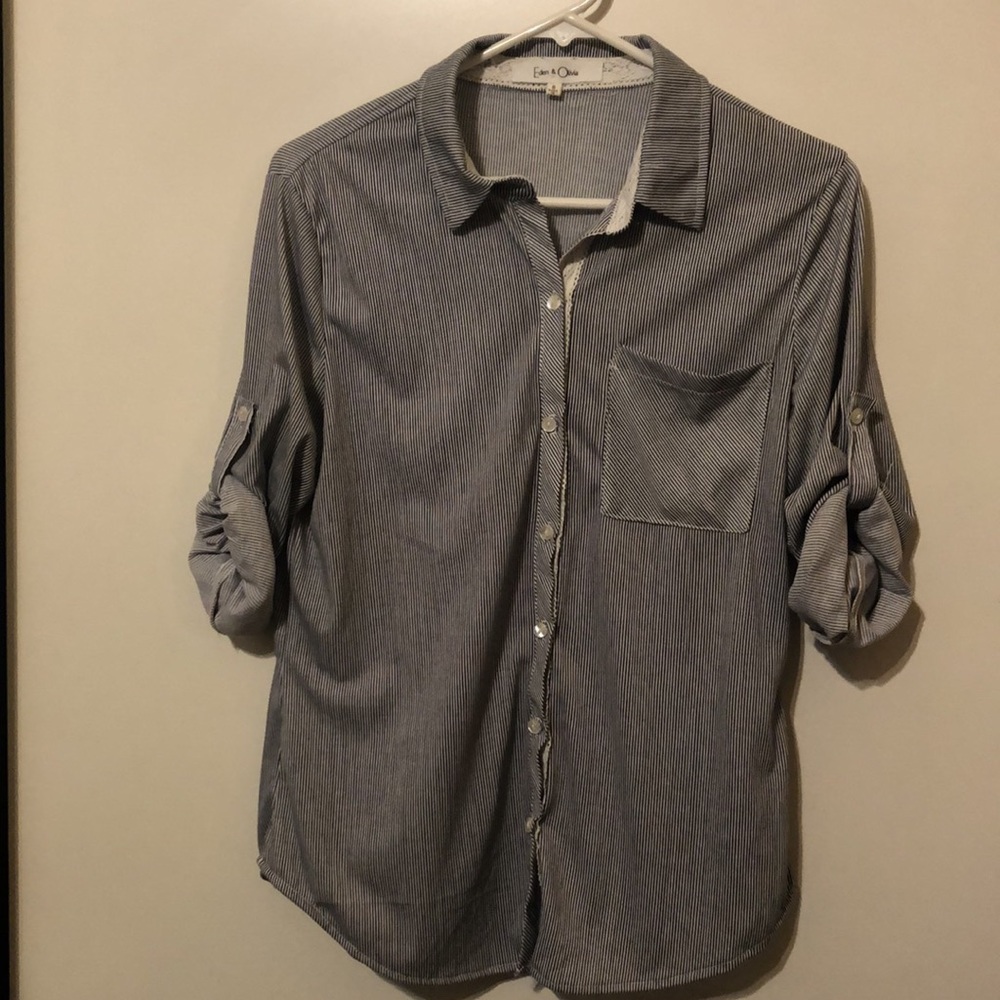 Eden & Olivia Linen striped long sleeve button down shirt. Size S